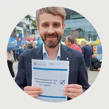 Jan Christian Vestre med blå resept